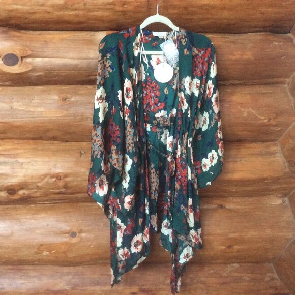 Umgee USA NWT Green Forest Mix Lightweight Earthy Floral Boho Kimono Size XL - Picture 1 of 5